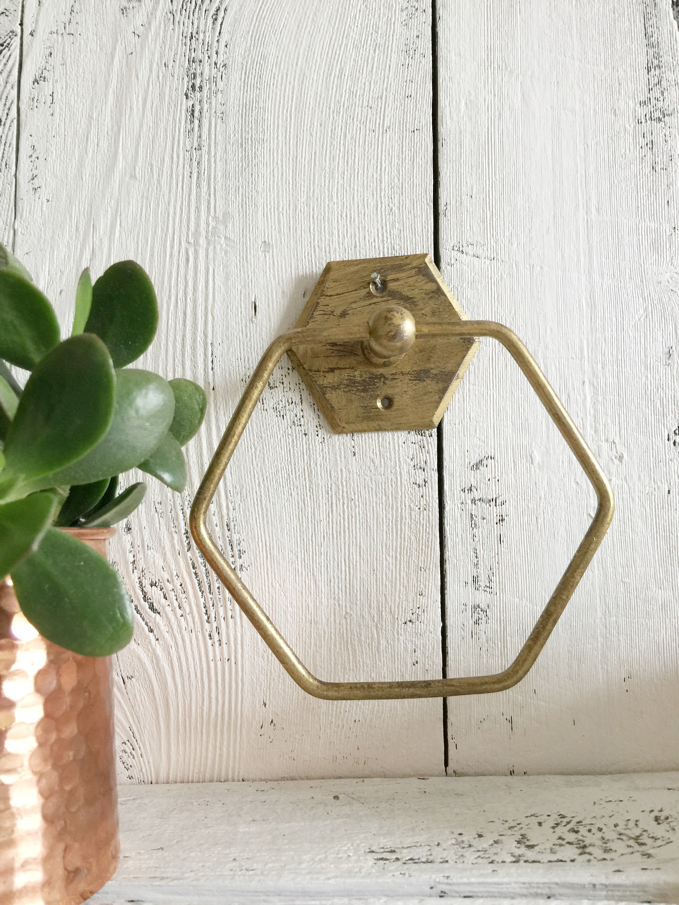 Towel Ring Holder, Bathroom Decor, Remodel, Shabby Chic, Hexagon Meta…
