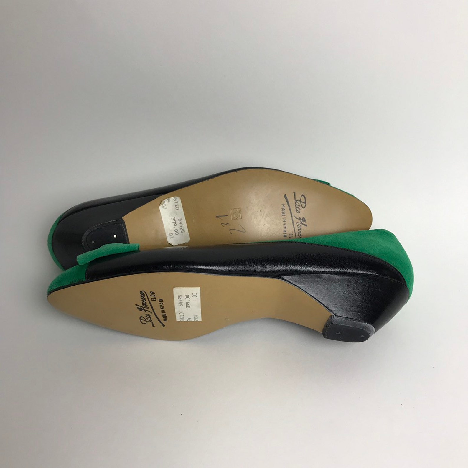 vintage pumps / pointed toe flats / vintage shoes / bow shoes / bow pumps / plack pumps / green pumps / leather ballet flats / s vintage pumps / pointed toe flats / vintage shoes / bow shoes / bow pumps / plack pumps / green pumps / leather ballet flats / s