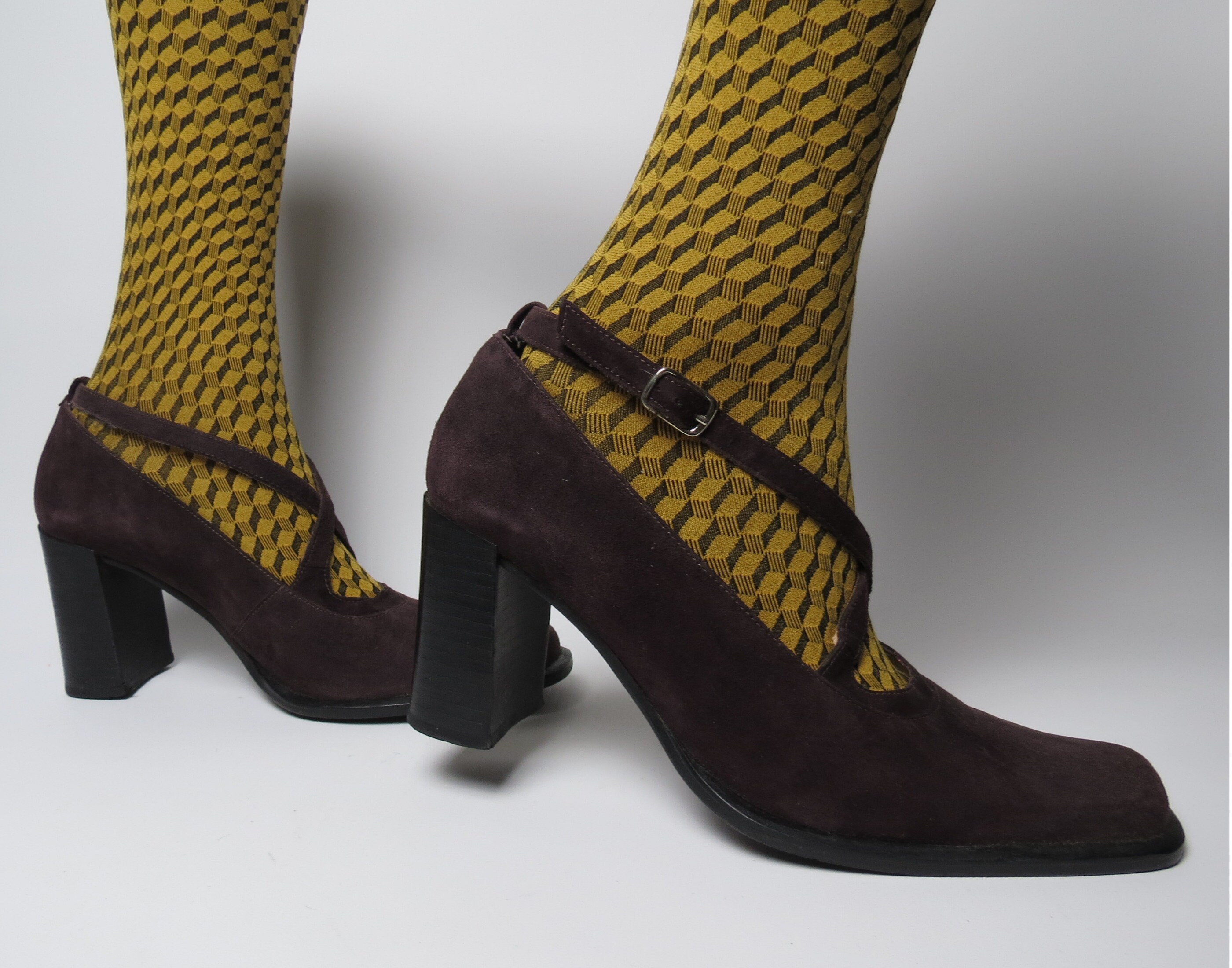 vintage black leather square toe heels / 90s chunky heel shoes / block heel  lug sole — Dusty Rose Vintage