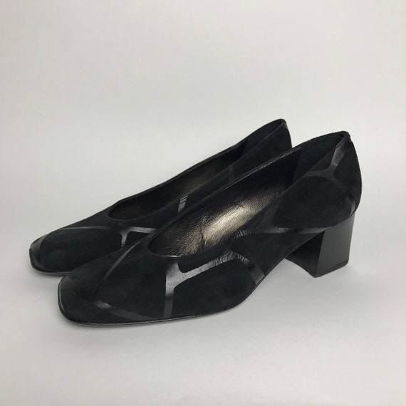 block heel square toe pumps