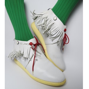 RARE/ 80s Freelance white leather ankle moccasins