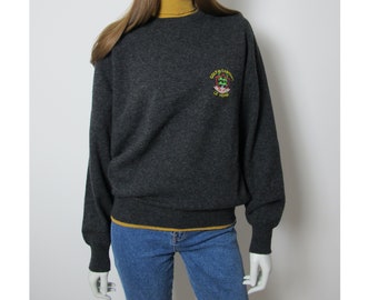 Golf course lambswool pullover