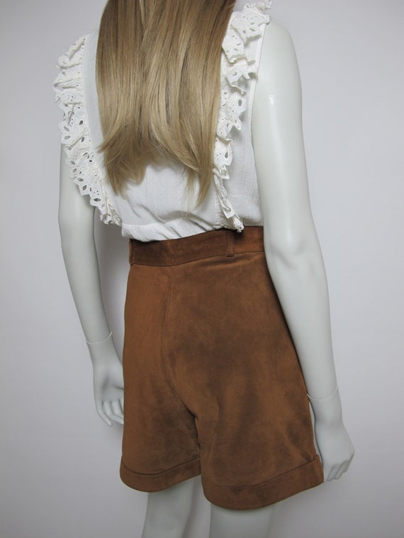 90s high waist suede shorts - image 4