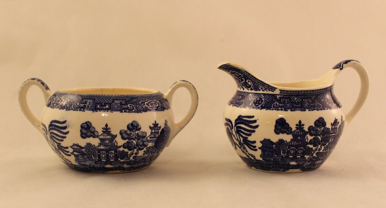 Sugar Creamer Set Blue and White Vintage *