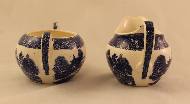 Sugar Creamer Set Blue and White Vintage *
