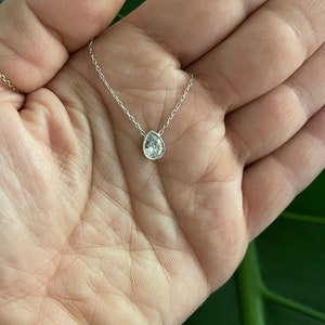 Pear Diamond Cz Solitaire necklace / Pear Shape Diamond Cz / Bridal Diamond Cz Necklace / Floating Diamond Cz Necklace / Layering Solitaire