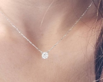 Collier solitaire / Collier griffes CZ en argent sterling / Collier solitaire délicat / Collier minimaliste / Solitaire Cz / CZ flottant