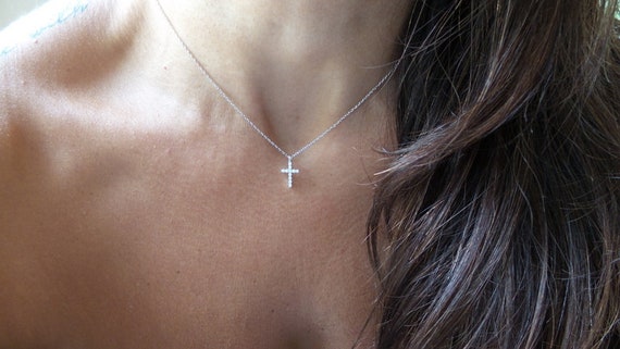 Small Silver Cross Necklace | Classy Women Collection