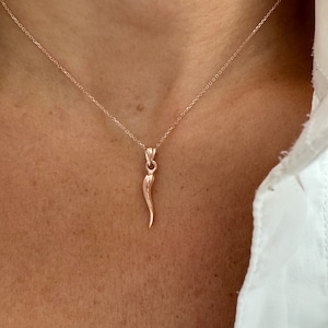 Italian Horn Necklace / 14K Rose Gold Italian Horn Necklace / Solid Gold Horn Necklace / Horn Layering Necklace