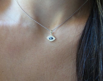 Collar de ojo malvado de plata esterlina: colgante de protección con circonita cúbica
