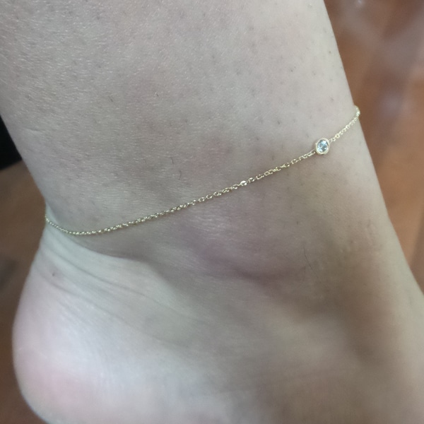 Diamond Ankle Bracelet / 14k Gold Solitaire Diamond Ankle Bracelet / Diamond Bezel Anklet / Minimalist Diamond Ankle Bracelet