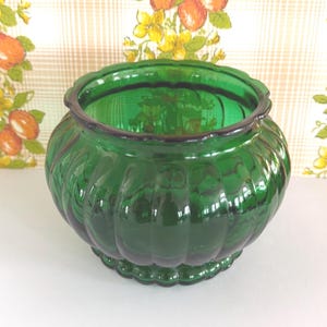 ALR Ribbed Round Green Glass Vase, Emerald Green Wedding Glass Centerpiece