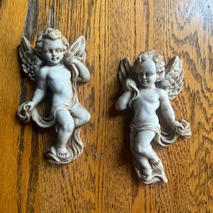 Cherub Wall Hanging Figurines