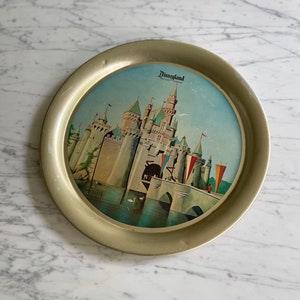 Disneyland 11&quot; Sleeping Beauty&#39;s Castle Tray