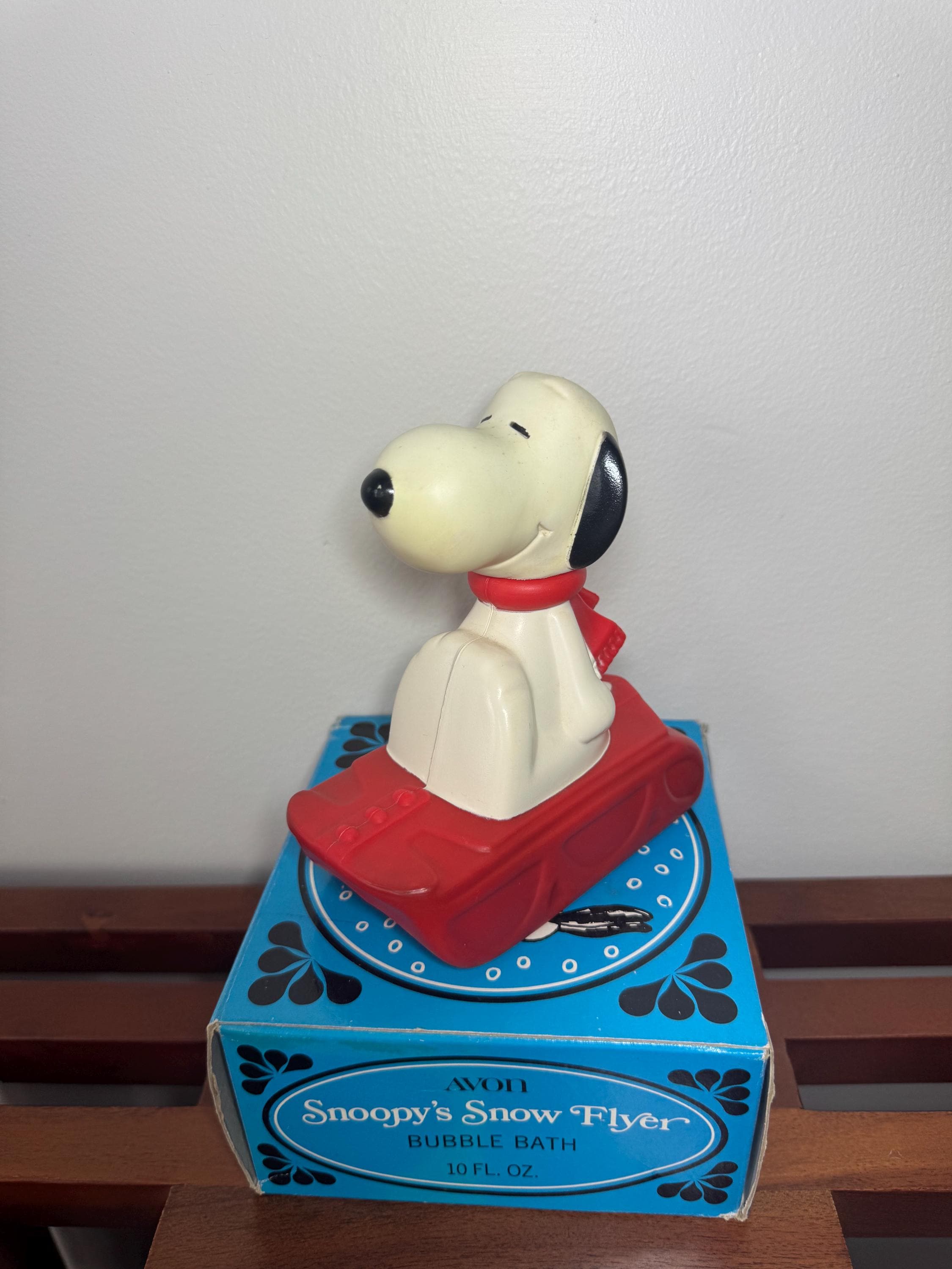 Avon Snoopy's Snow Flyer Bubble Bath (empty)