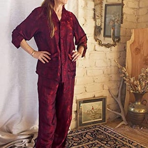 Nahari Silks Silk Pajama Set for Women 100% Handwoven Silk Button Down Shirt Pocket Drawstring Pant Sleepwear Crimson Medium.