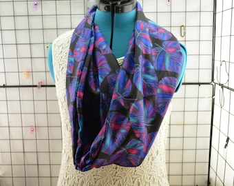 Sugar Glider,  Infinity Scarf, #SF51, Bonding Scarf, Hedgehog, Bonding scarf, Bonding Pouch, Sugar glider, Rat, zipper pouch