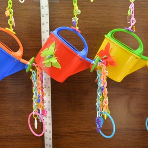 Zuckergleiter Spielzeug, Wasserkannen #381, Kleines Vogelspielzeug, Primatenspielzeug, Murmeltier Spielzeug, Exotisches Tierspielzeug, Kleines Haustierspielzeug, Papagei Spielzeug,