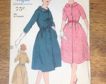 1959 Vogue Pattern 9639, Robe manteau, non coupée. Pas un PDF