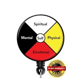 Peut inclure: Un enrouleur de badge rétractable avec un design circulaire divisé en quatre sections : blanc (Spirituel), jaune (Physique), rouge (Émotionnel) et noir (Mental). Le mot "Self" est au centre. Un clip argenté et un autocollant "100% Satisfaction Garantie" sont également visibles.