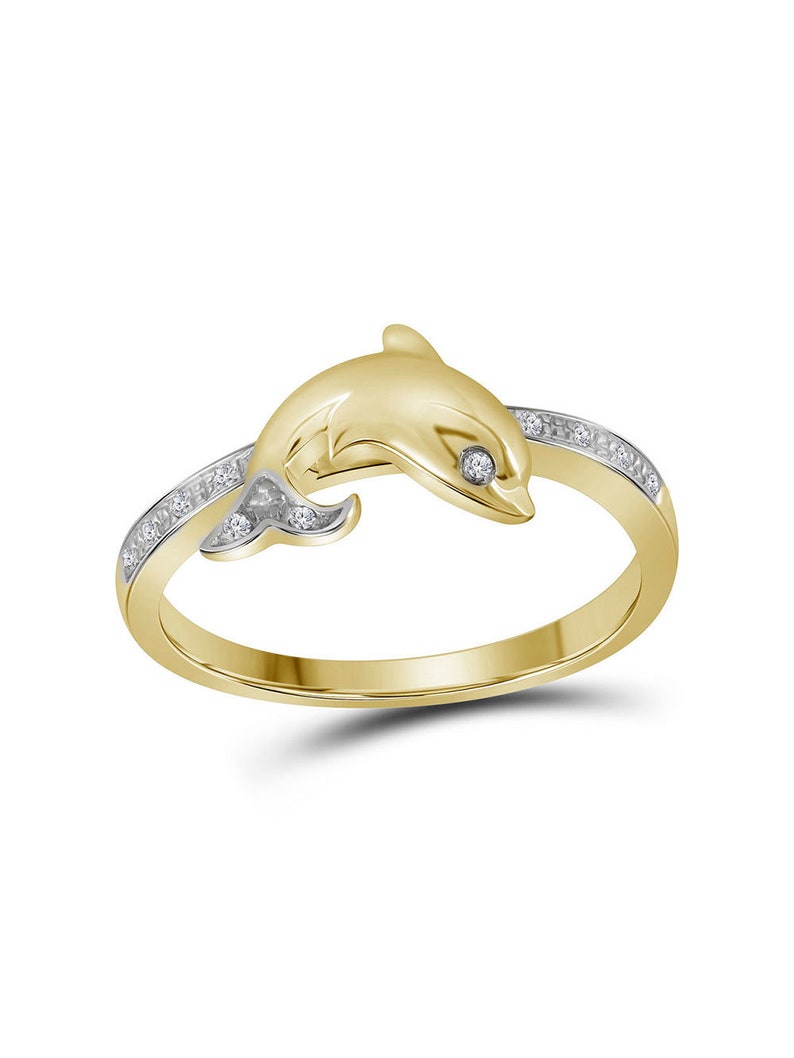 10kt Yellow Gold Womens Diamond-cut Dolphin In Ring Charm Pendant 10kt Yellow Gold Womens Diamond-cut Dolphin In Ring Charm Pendant