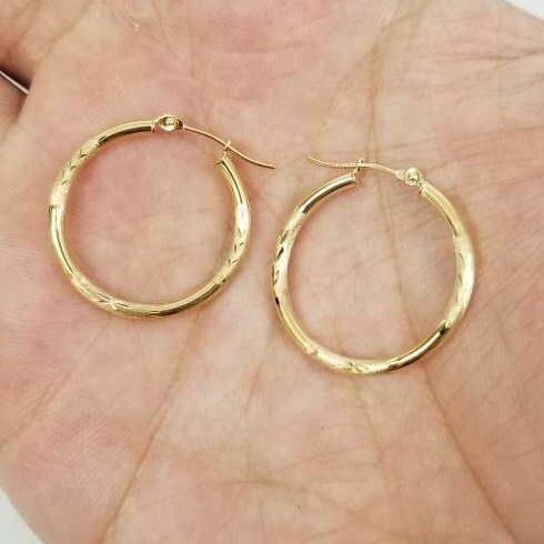 L-26 mm, W-25 mm 14k Yellow Gold Laser Cut Patterned Hoop Earrings L-26 mm, W-25 mm 14k Yellow Gold Laser Cut Patterned Hoop Earrings