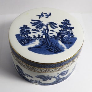 Royal Doulton England 1981 Booths Real Old Willow Blue & White Lidded Round Box