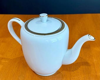Royalton China Co Golden Elegance Durchscheinendes Porzellan Kaffee oder Teekanne