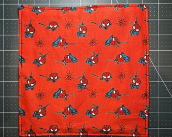 Spiderman Einstecktuch, klein, 20 cm, mit schwarzer Baumwollrückseite