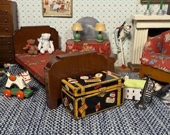 Marx Tin Trunk, Lithographed with Hinged Lid, Miniature Vintage from 1930s-40s for the Dollhouse