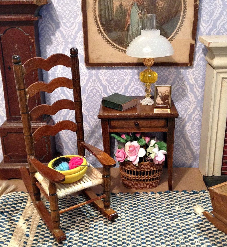 VINTAGE Sonia Messer QUEEN ANNE CHAIR 1:12 Dollhouse Miniature Made in Columbia