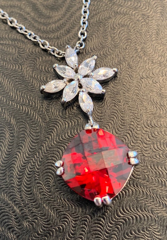 Sterling Ruby Necklace Faceted Crystal CZ Exquisit