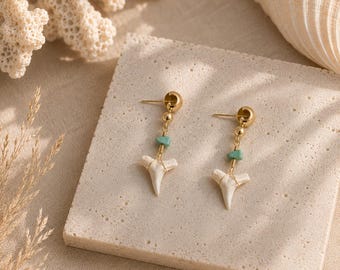 Pendientes de tiburón turquesa