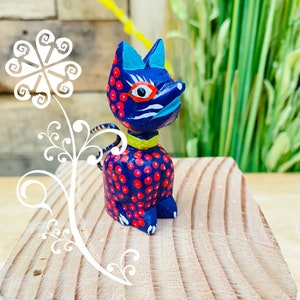 Mini Persa Cat Alebrije - Handmade Wood Figure - Stocking Gift - Unique Gift - Mexican Alebrije