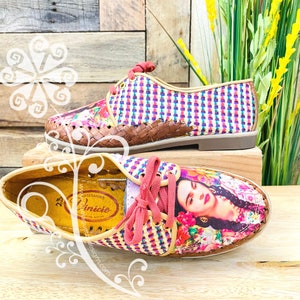 Frida w/ Braids Pastels - Artisan Leather Women Loafers - Chaussure mexicaine