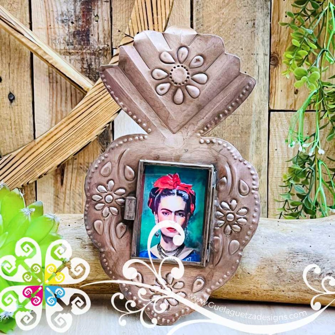 Large Cobrizado Frida Nicho Frame - Hojalata San Miguel Collection