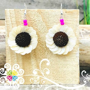 Flower Earrings - Corn Husk Earrings - Organic Earrings - Mexican Earrings - Aretes Totomozle