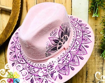 Sombrero de terciopelo rosa de Indiana Mitla - Sombrero pintado a mano