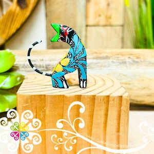 Mini Bent Cat Alebrije - Handmade Wood Figure - Stocking Gift - Unique Gift - Mexican Alebrije