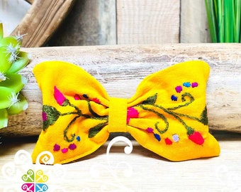 Aro Embroider Hair Bow Clip - Girl Hair Accessory - Mono para Pelo  - 5 de Mayo