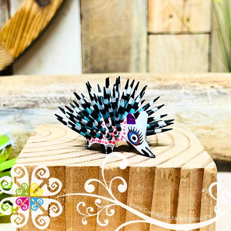 Mini Porcupine Alebrije – Hand-Carved Wood Figure, Oaxacan Folk Art Black Sprikes