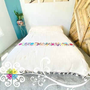 Full Size - Pedal Loom Bed Cover with Otomi Runner