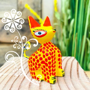 Mini Cat Alebrije - Handmade Wood Figure - Stocking Gift - Unique Gift - Mexican Alebrije