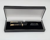 Collectible Parker Duofold black fountain pen and ballpoint pen set made in England 1950s