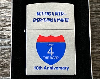 Encendedor Zippo One 4 The Road 2000: 10.º aniversario, doble cara, 1 de 50 unidades fabricadas.