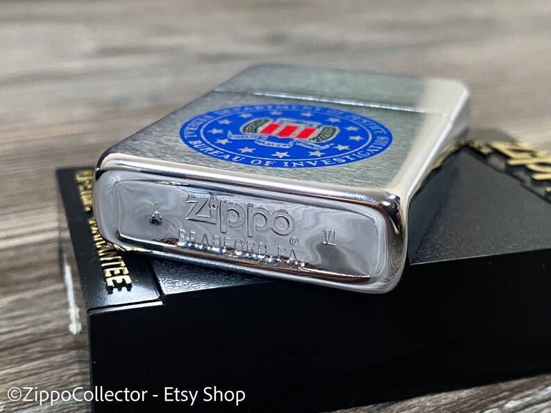 1990 FBI Seal / Badge Zippo Lighter, Rare, Hard to Find, Like New in