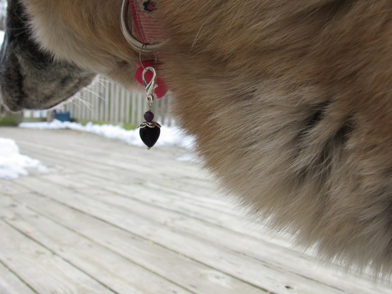 Strengthening and Balancing Training Aid Pet Gift Natural Black Onyx and Amethyst Heart Gemstone Charm for Cat Dog