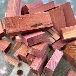 Random Sized Small Aromatic Cedar Blocks