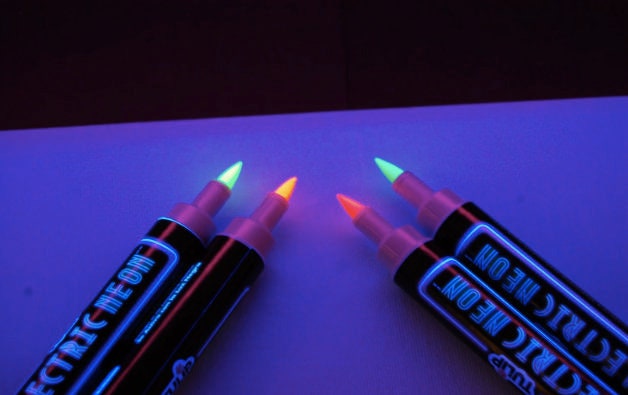 Blacklight Fabric Markers Blacklight Party Glow in the Dark Party Glow in  the Dark Party Neon Party 80's Party Glow in the Dark Birthday -  Norway