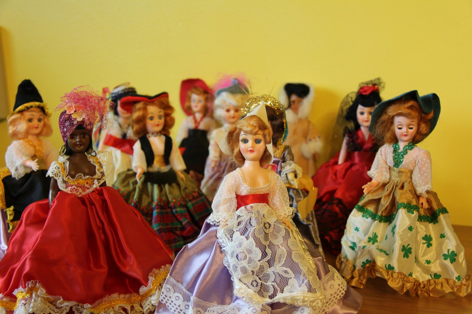 Vintage ARCO Dolls of the World circa 1960's Etsy